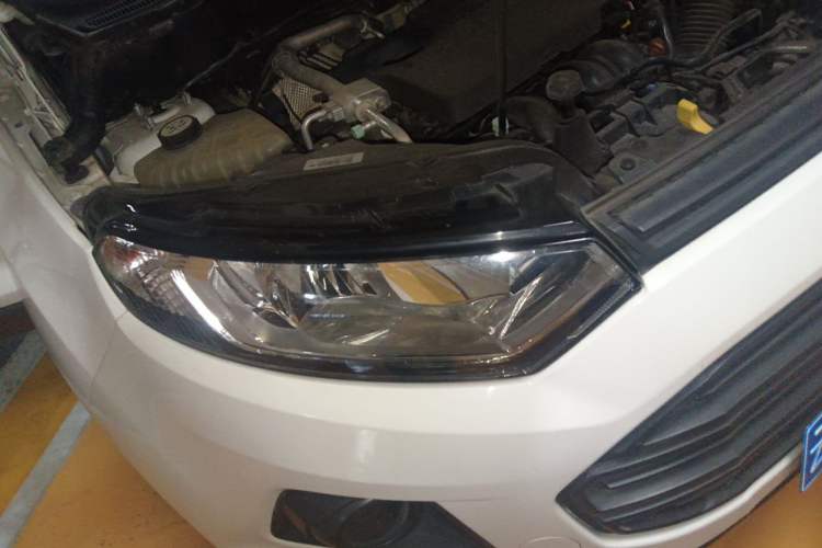 Used Ford EcoSport 2013 1.5L Manual Comfort Model Right Front Headlight