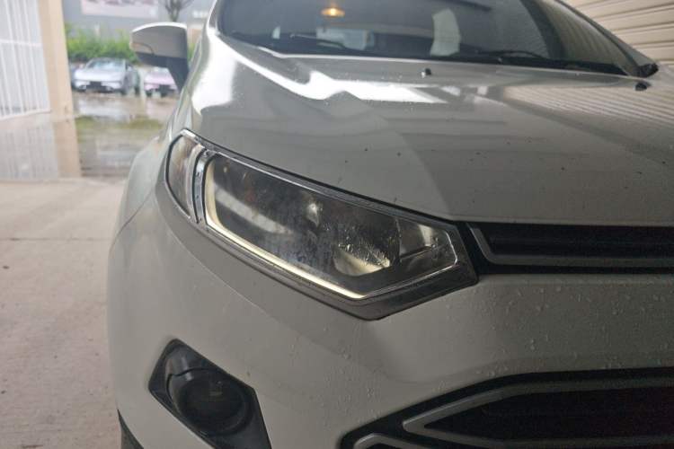 Used Ford EcoSport 2013 1.5L Automatic Fashion Model Right Front Headlight