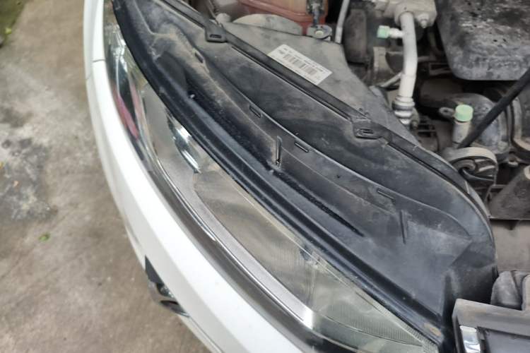 Used Ford EcoSport 2013 1.5L Manual Luxury Model Right Front Headlight