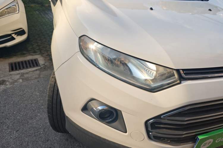 Used Ford EcoSport 2013 1.5L Manual Luxury Model Right Front Headlight