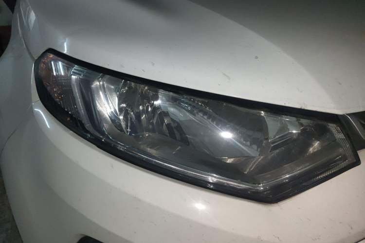 Used Ford EcoSport 2013 1.5L Automatic Fashion Model Right Front Headlight