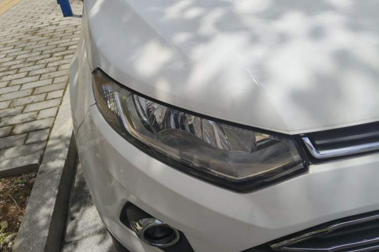 Used Ford EcoSport 2013 1.5L Automatic Prestige Model Right Front Headlight