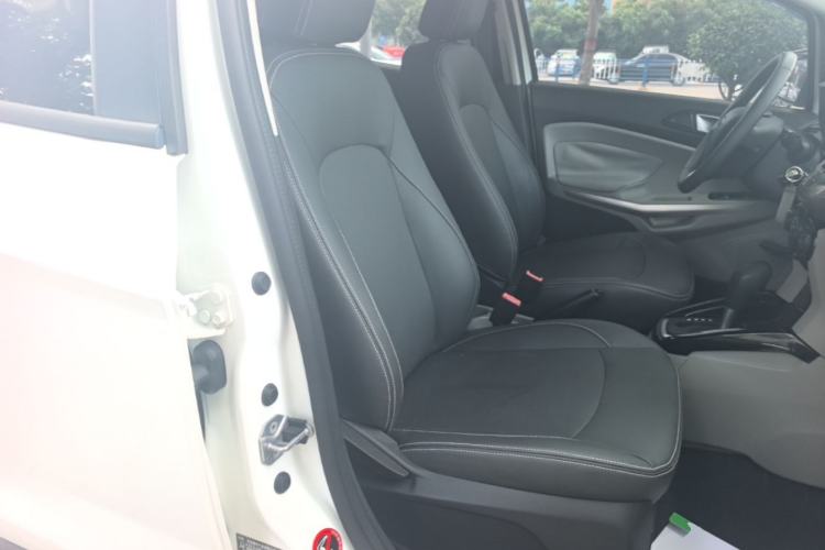Used Ford EcoSport 2013 1.5L Automatic Fashion Model Right Front Seat