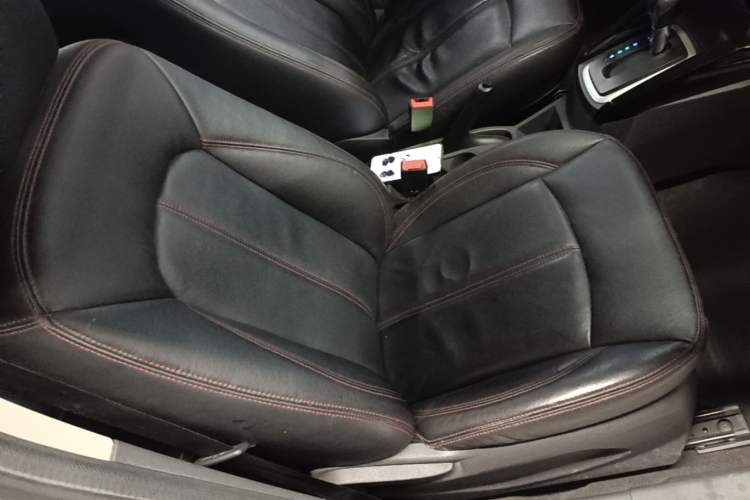 Used Ford EcoSport 2013 1.5L Automatic Fashion Model Right Front Seat