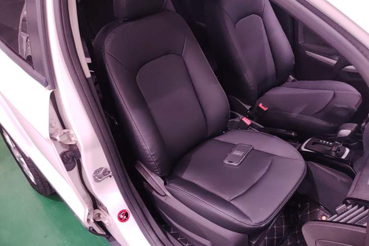 Used Ford EcoSport 2013 1.5L Automatic Fashion Model Right Front Seat