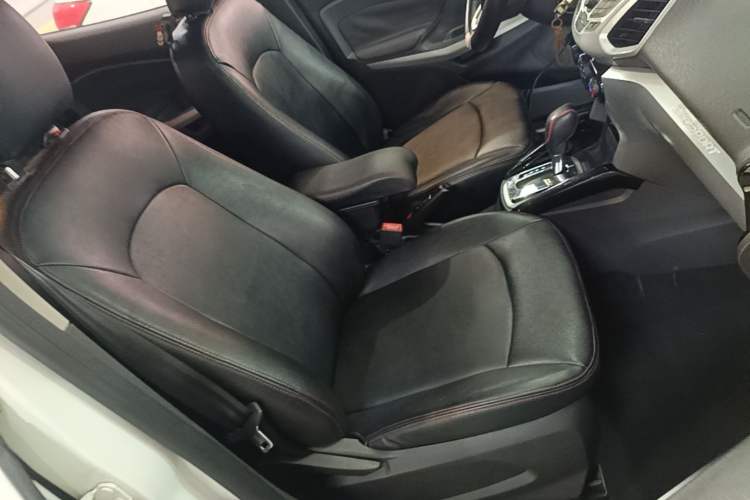 Used Ford EcoSport 2013 1.5L Automatic Fashion Model Right Front Seat