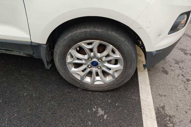 Used Ford EcoSport 2013 1.0L GTDi Manual Luxury Model Right Front Wheel Hub