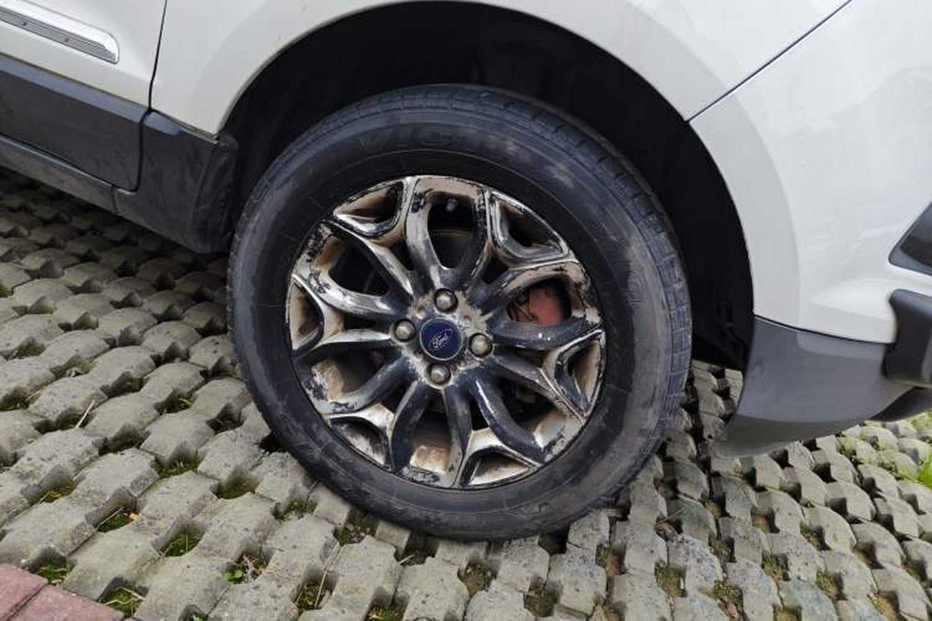 Used Ford EcoSport 2013 1.5L Automatic Fashion Model Right Front Wheel Hub