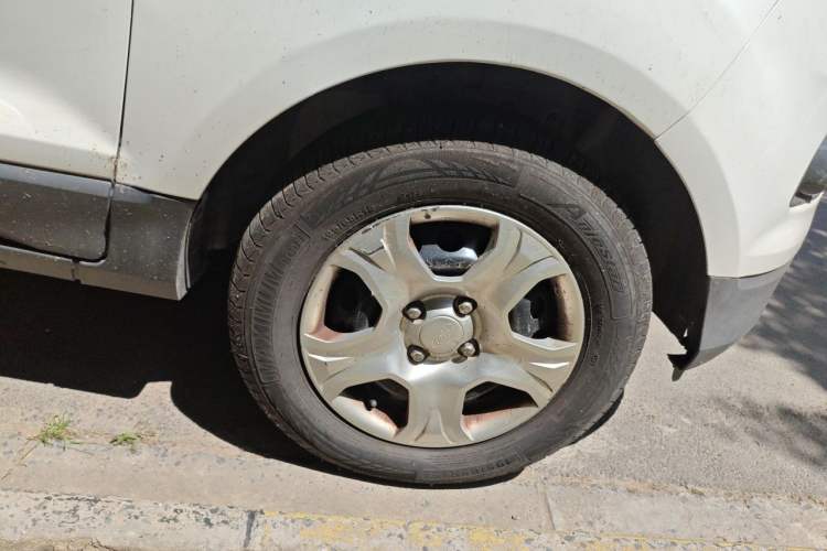 Used Ford EcoSport 2013 1.5L Manual Comfort Model Right Front Wheel Hub
