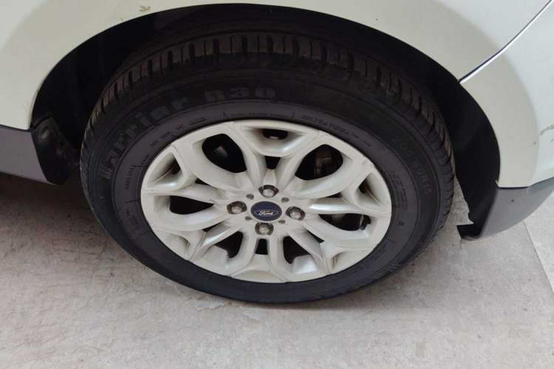 Used Ford EcoSport 2013 1.0L GTDi Manual Luxury Model Right Front Wheel Hub