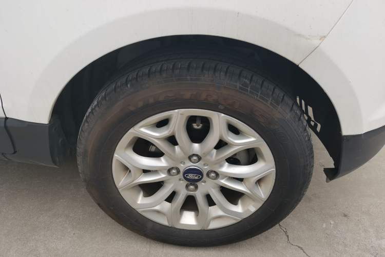 Used Ford EcoSport 2013 1.5L Automatic Prestige Model Right Front Wheel Hub