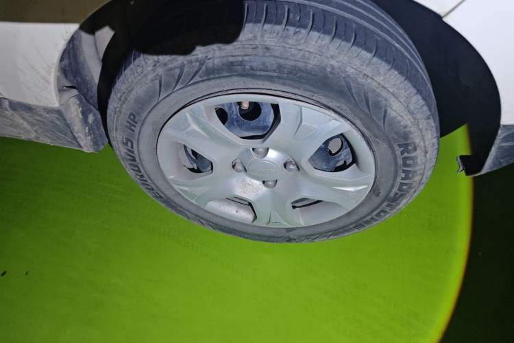 Used Ford EcoSport 2013 1.5L Manual Comfort Model Right Front Wheel Hub