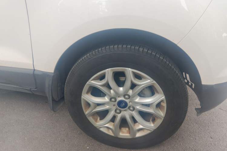 Used Ford EcoSport 2013 1.5L Automatic Prestige Model Right Front Wheel Hub