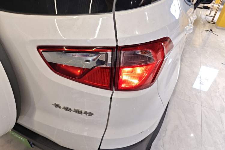Used Ford EcoSport 2013 1.5L Manual Fashion Model Right Rear Taillight