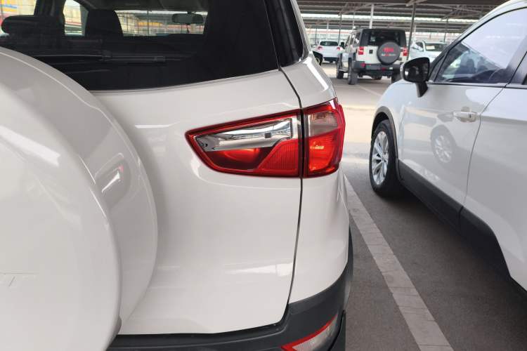 Used Ford EcoSport 2013 1.5L Automatic Fashion Model Right Rear Taillight