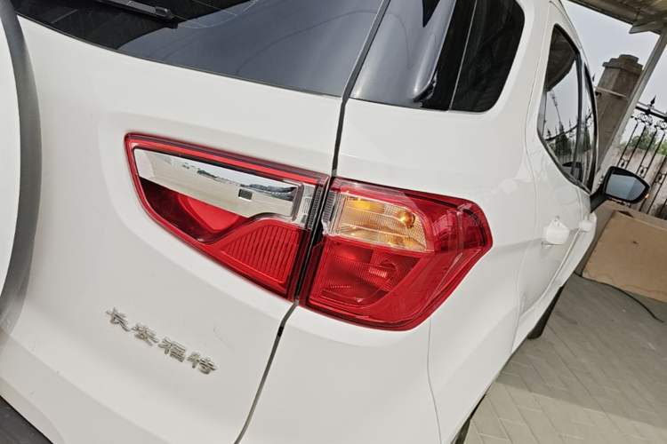 Used Ford EcoSport 2013 1.5L Automatic Fashion Model Right Rear Taillight