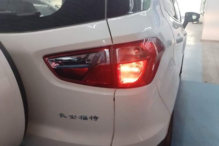 Used Ford EcoSport 2013 1.5L Manual Fashion Model Right Rear Taillight