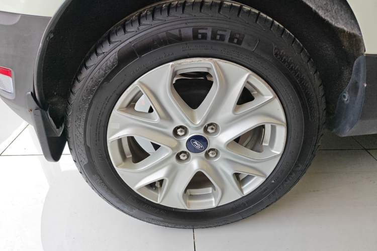 Used Ford EcoSport 2013 1.5L Automatic Fashion Model Right Rear Wheel Hub