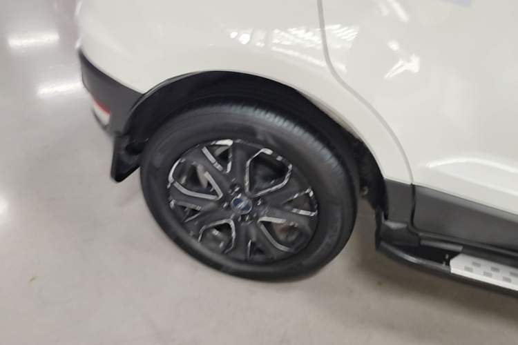 Used Ford EcoSport 2013 1.5L Automatic Fashion Model Right Rear Wheel Hub