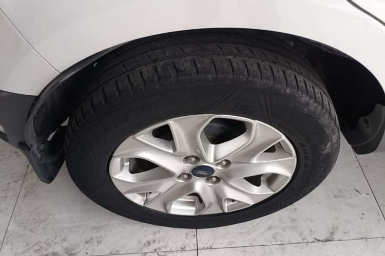 Used Ford EcoSport 2013 1.5L Automatic Fashion Model Right Rear Wheel Hub