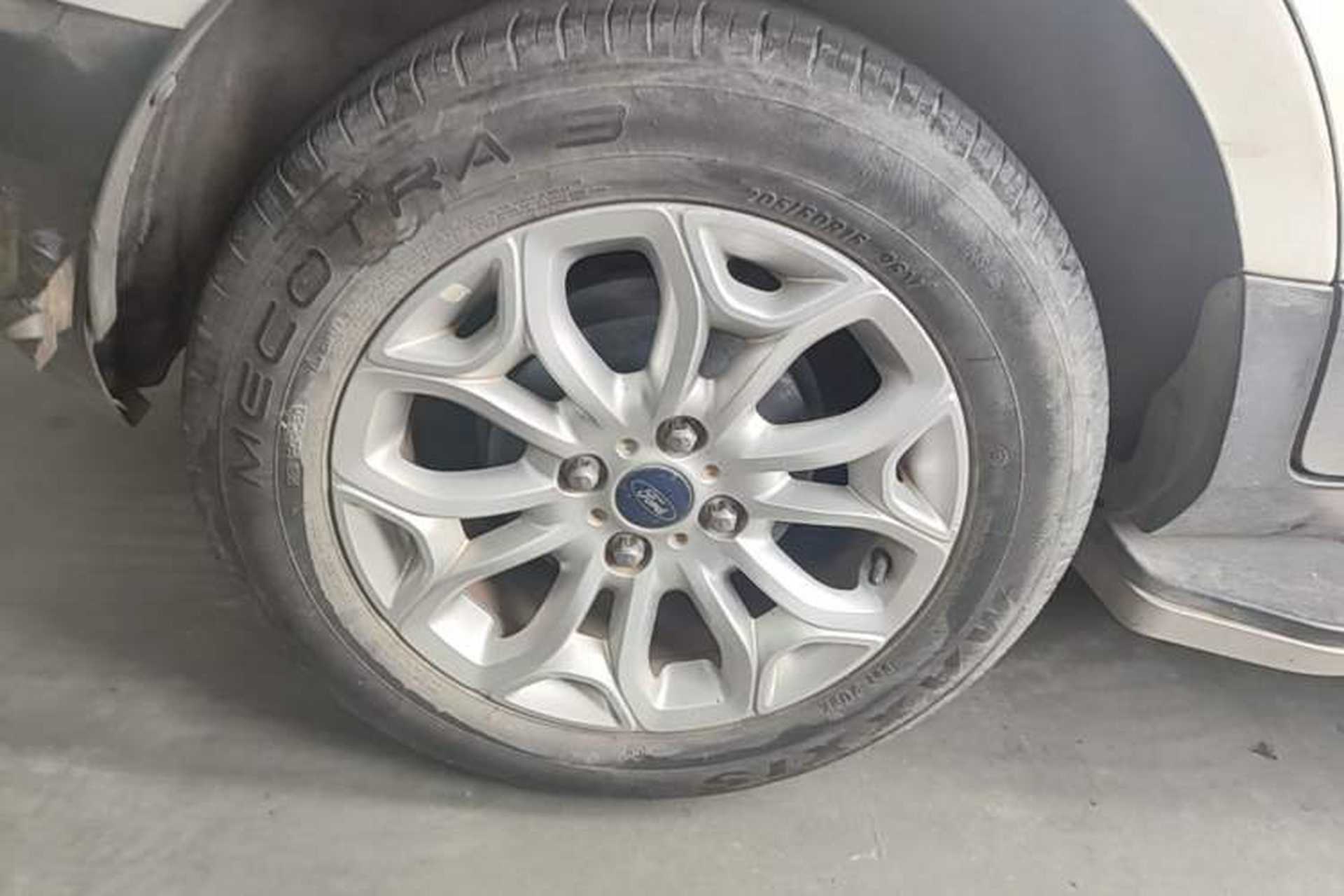 Used Ford EcoSport 2013 1.0L GTDi Manual Luxury Model Right Rear Wheel Hub