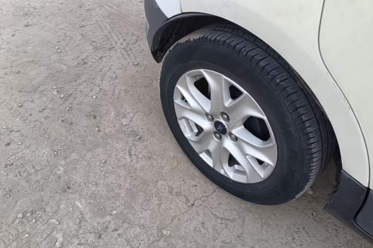 Used Ford EcoSport 2013 1.5L Automatic Fashion Model Right Rear Wheel Hub