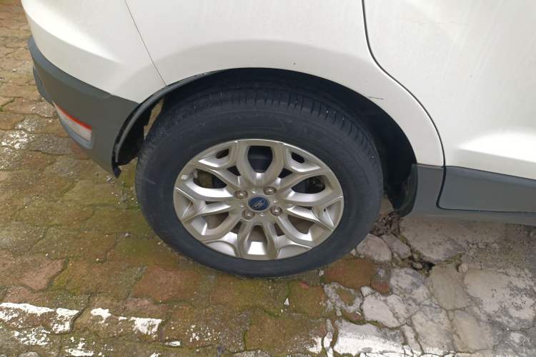 Used Ford EcoSport 2013 1.0L GTDi Manual Luxury Model Right Rear Wheel Hub