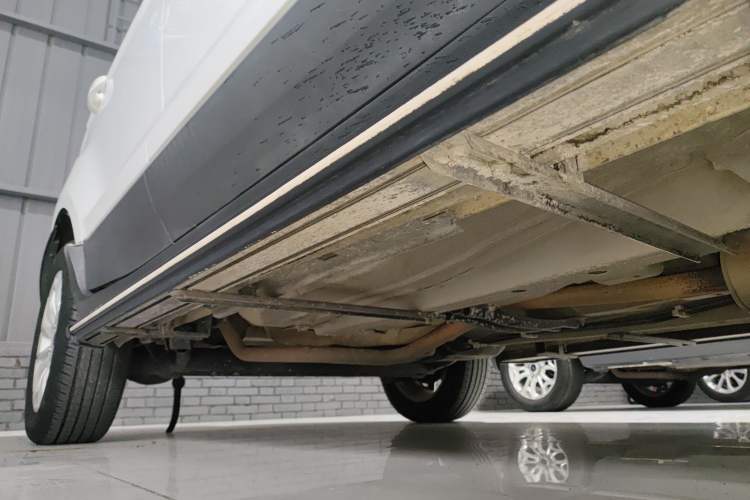 Used Ford EcoSport 2013 1.5L Automatic Prestige Model Right Side Sill