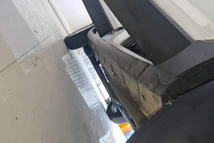 Used Ford EcoSport 2013 1.5L Automatic Fashion Model Right Side Sill