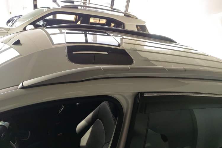 Used Ford EcoSport 2013 1.5L Automatic Prestige Model Roof