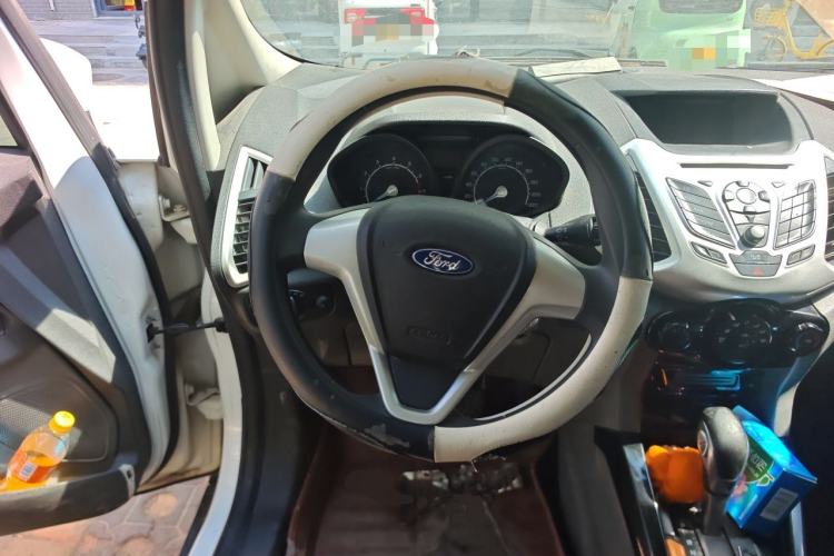 Used Ford EcoSport 2013 1.5L Automatic Fashion Model Steering Wheel