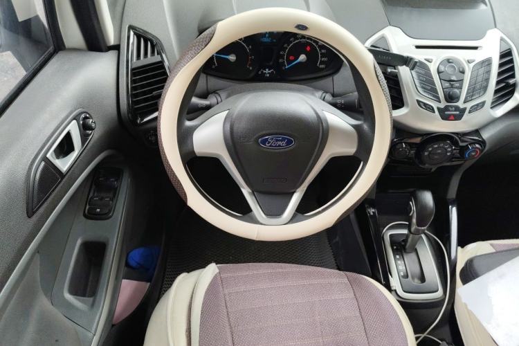 Used Ford EcoSport 2013 1.5L Automatic Fashion Model Steering Wheel
