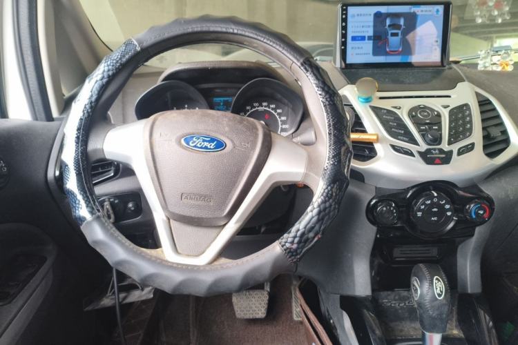 Used Ford EcoSport 2013 1.5L Automatic Fashion Model Steering Wheel