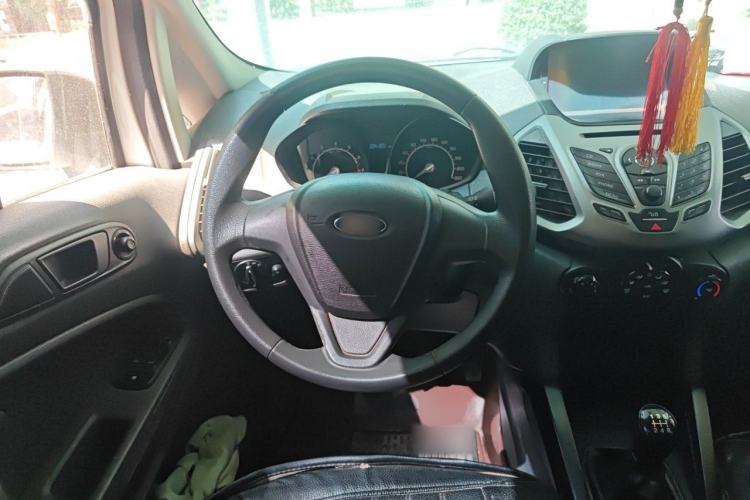 Used Ford EcoSport 2013 1.5L Manual Comfort Model Steering Wheel