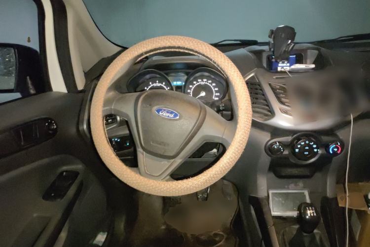Used Ford EcoSport 2013 1.5L Manual Comfort Model Steering Wheel