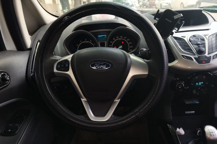 Used Ford EcoSport 2013 1.5L Manual Luxury Model Steering Wheel