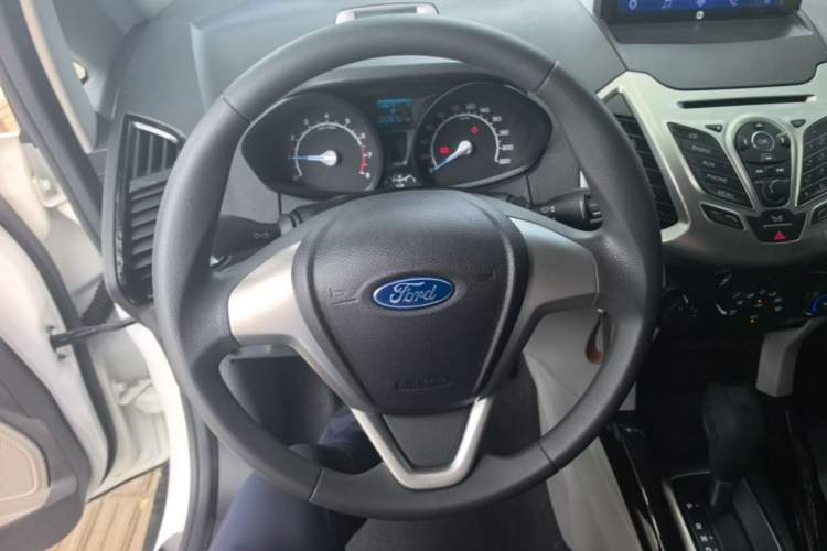 Used Ford EcoSport 2013 1.5L Automatic Fashion Model Steering Wheel