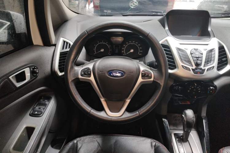 Used Ford EcoSport 2013 1.5L Automatic Fashion Model Steering Wheel