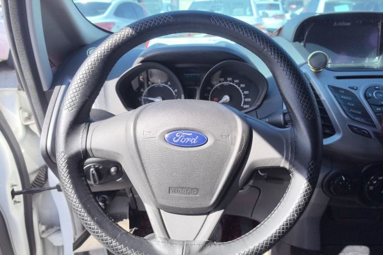 Used Ford EcoSport 2013 1.5L Manual Comfort Model Steering Wheel