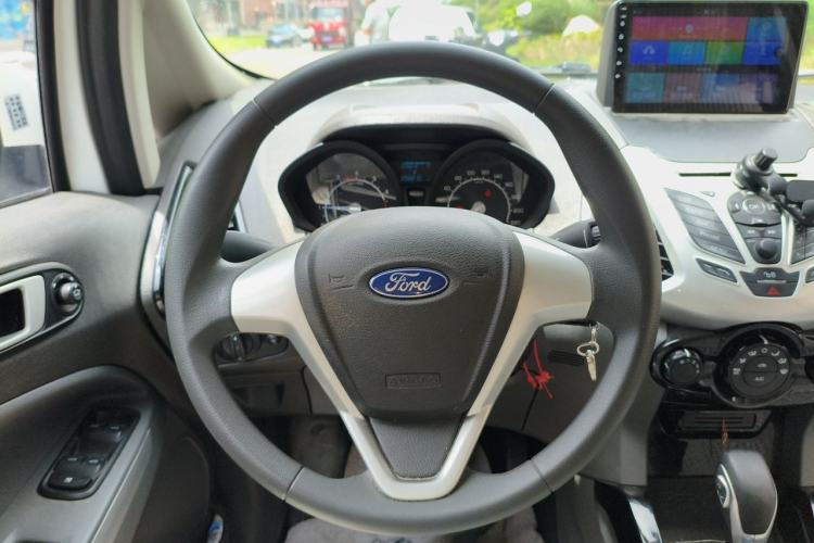 Used Ford EcoSport 2013 1.5L Automatic Fashion Model Steering Wheel