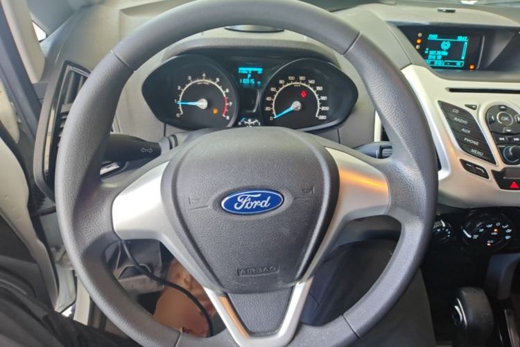 Used Ford EcoSport 2013 1.5L Automatic Fashion Model Steering Wheel