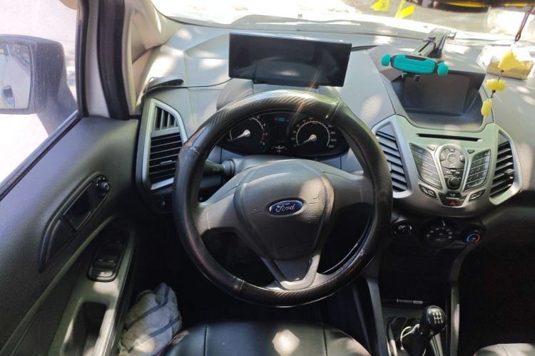Used Ford EcoSport 2013 1.5L Manual Comfort Model Steering Wheel