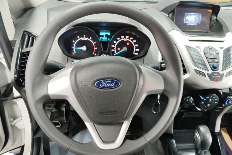 Used Ford EcoSport 2013 1.5L Automatic Fashion Model Steering Wheel