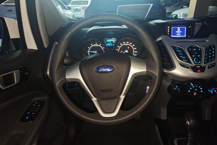 Used Ford EcoSport 2013 1.5L Automatic Fashion Model Steering Wheel