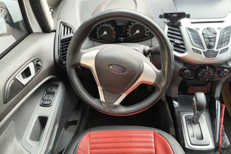 Used Ford EcoSport 2013 1.5L Automatic Fashion Model Steering Wheel
