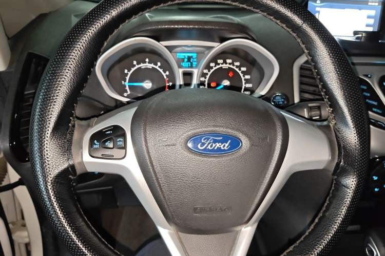 Used Ford EcoSport 2013 1.5L Automatic Prestige Model Steering Wheel