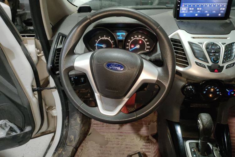 Used Ford EcoSport 2013 1.5L Automatic Fashion Model Steering Wheel