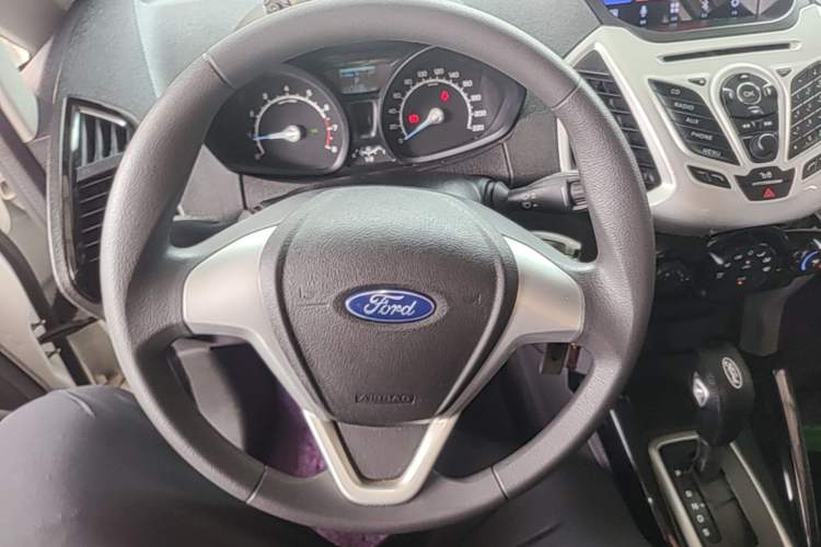 Used Ford EcoSport 2013 1.5L Automatic Fashion Model Steering Wheel
