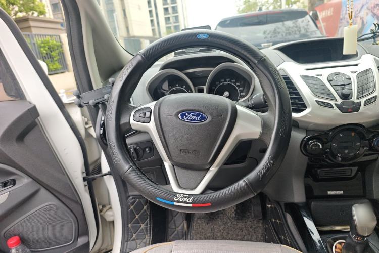 Used Ford EcoSport 2013 1.5L Manual Luxury Model Steering Wheel