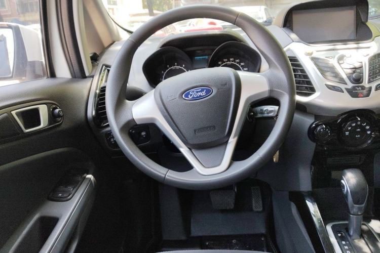 Used Ford EcoSport 2013 1.5L Automatic Fashion Model Steering Wheel